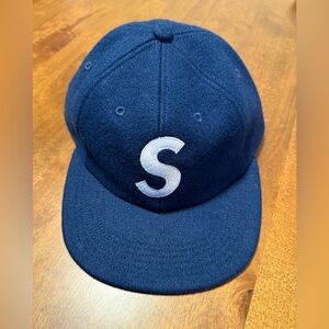 SUPREME Wool Navy Blue Cap with White S